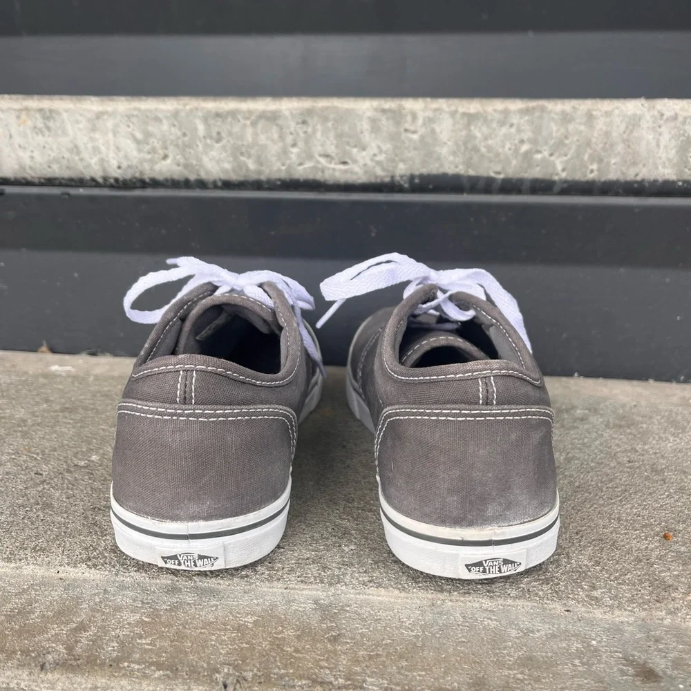 VANS Off the Wall classic gray canvas lace up shoes